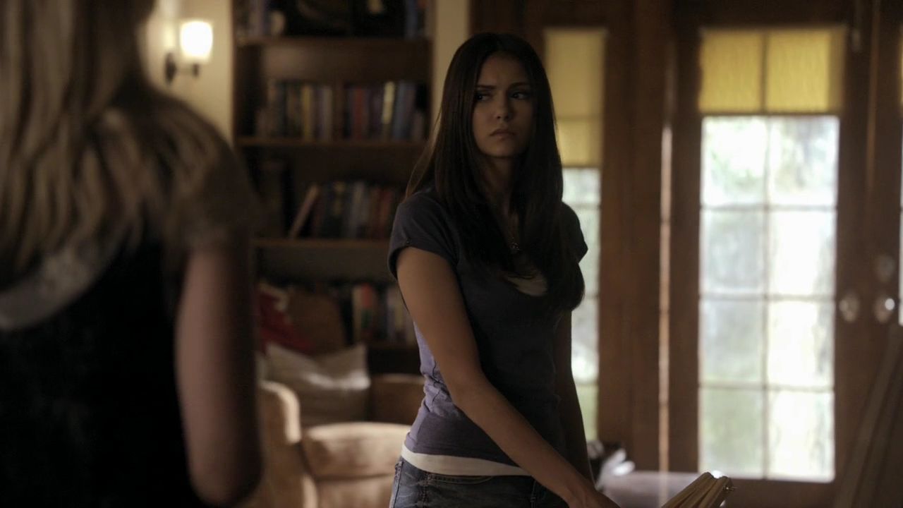 204VampireDiaries1016.jpg