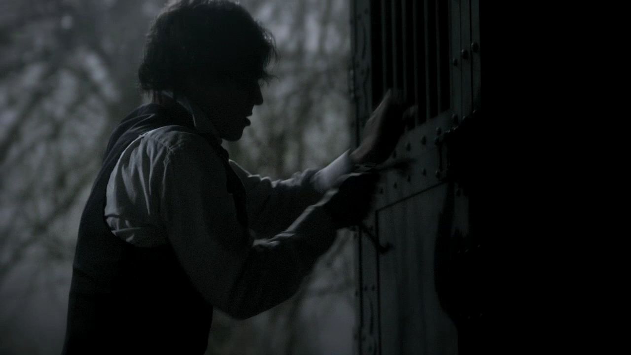 204VampireDiaries1066.jpg