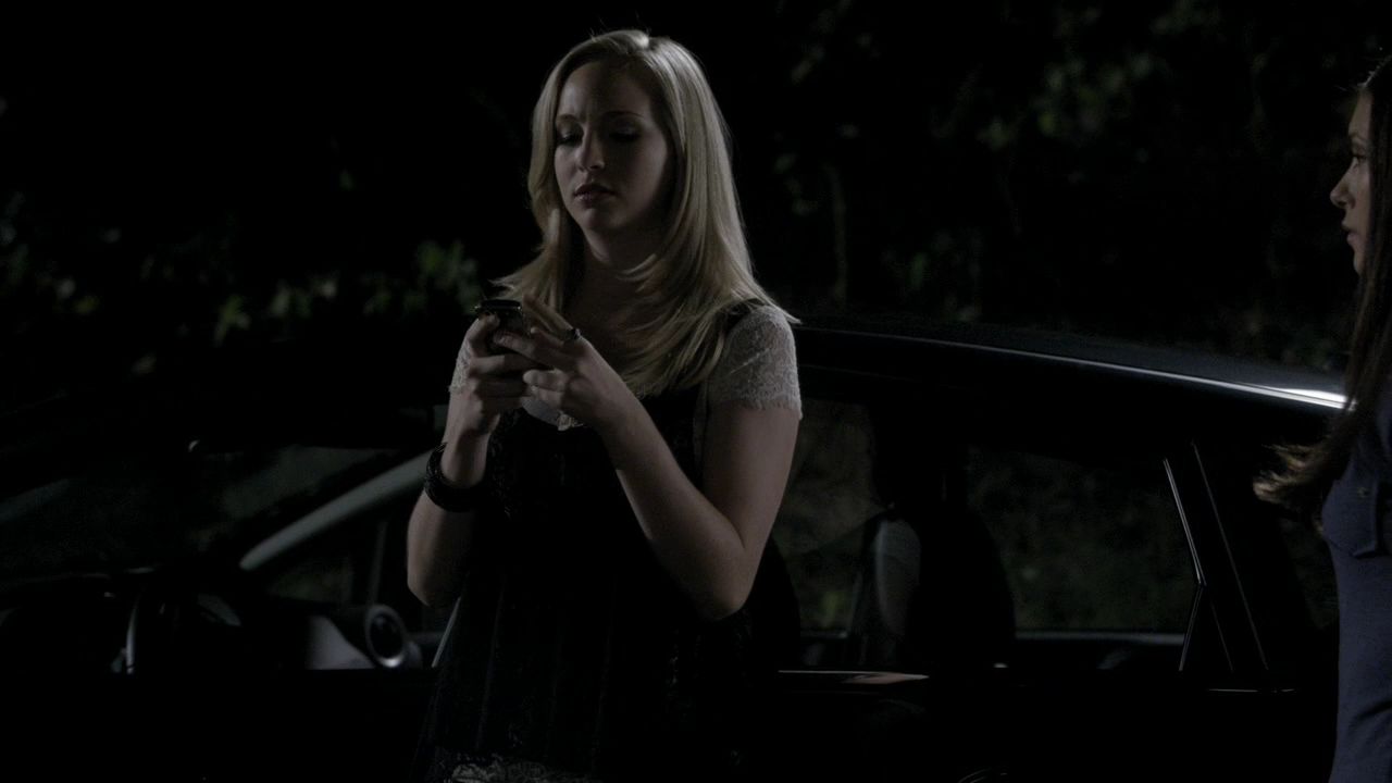 204VampireDiaries1219.jpg