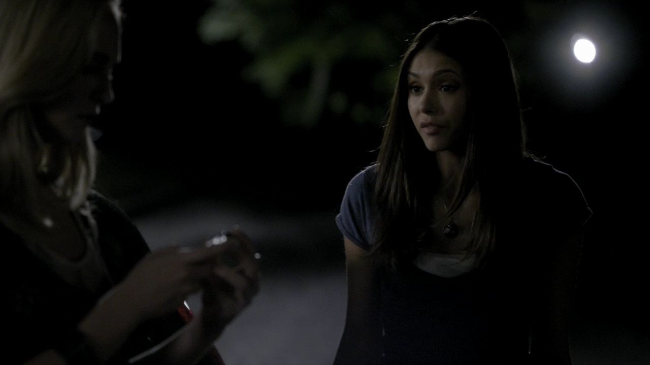 204VampireDiaries1220.jpg