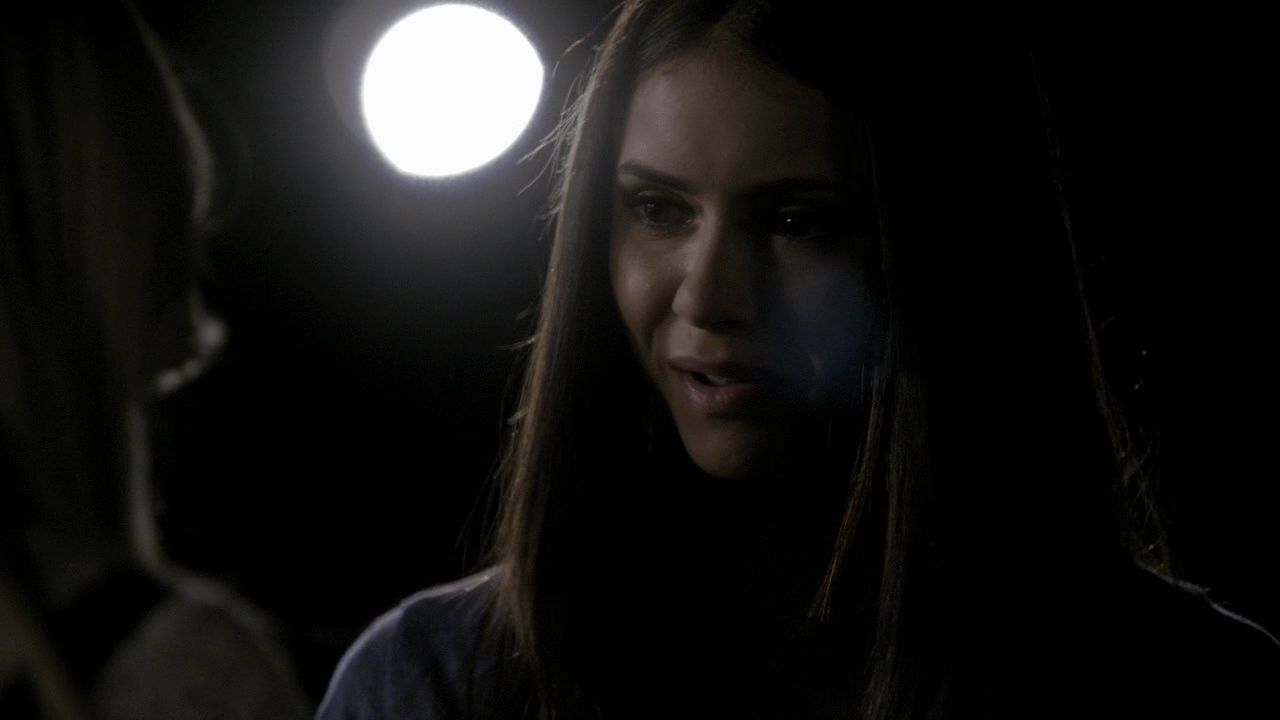 204VampireDiaries1226.jpg