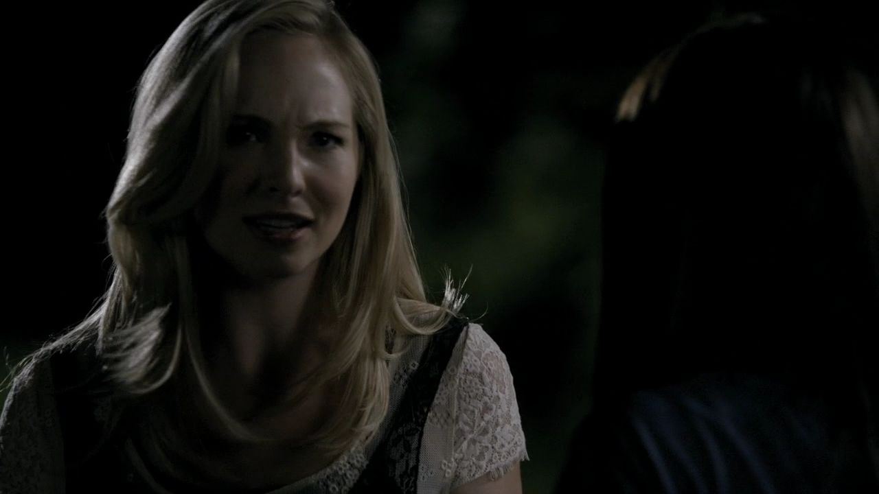 204VampireDiaries1229.jpg