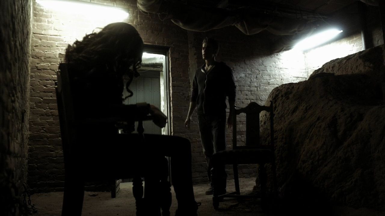 204VampireDiaries1301.jpg