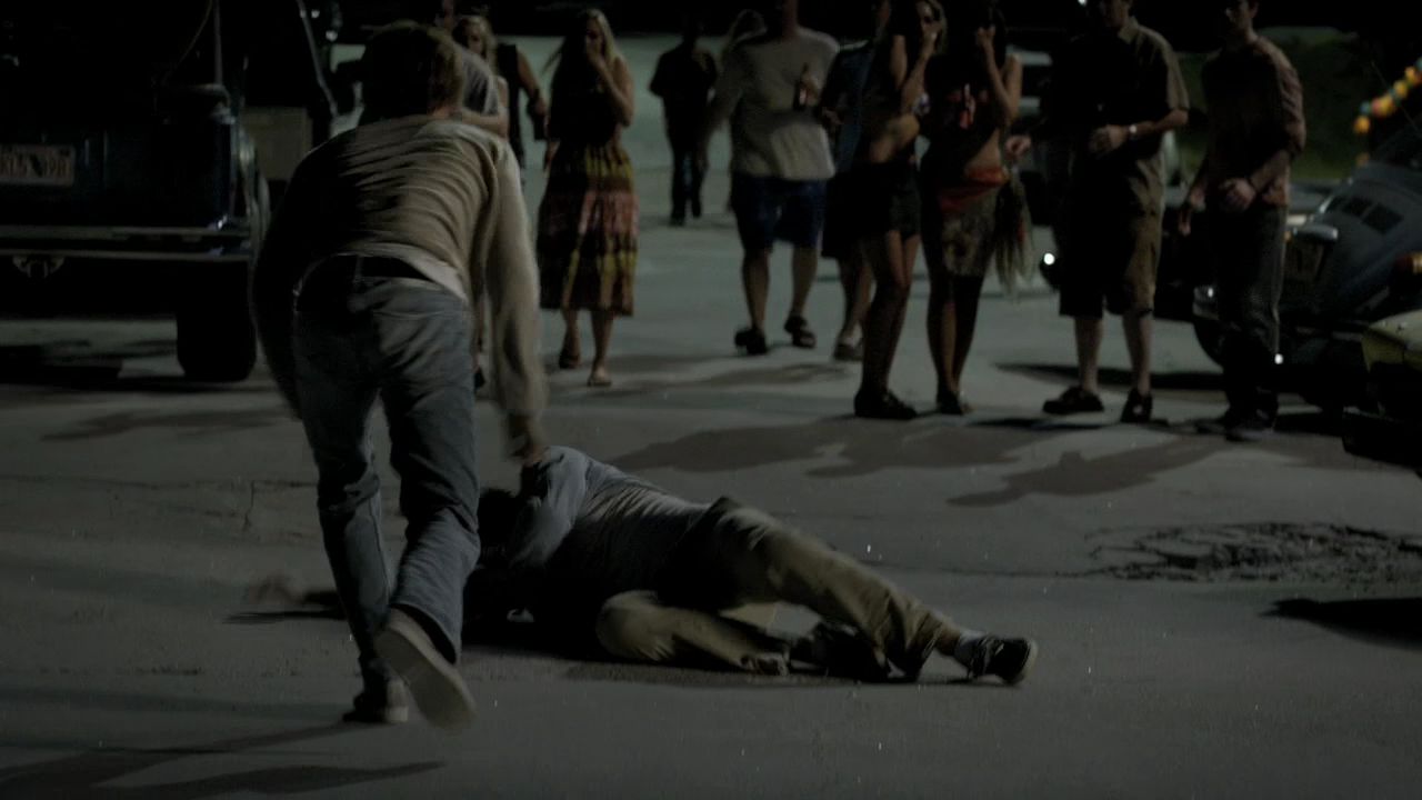 205VampireDiaries0025.jpg