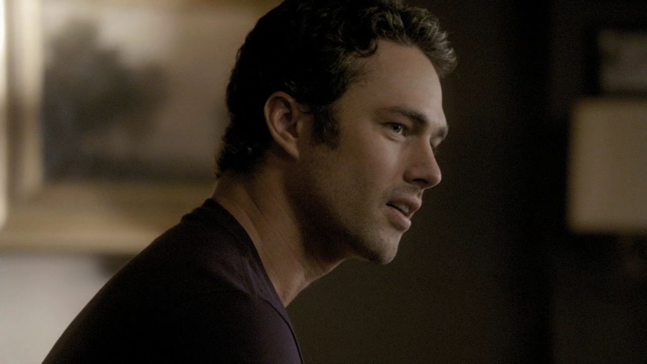 205VampireDiaries0052.jpg