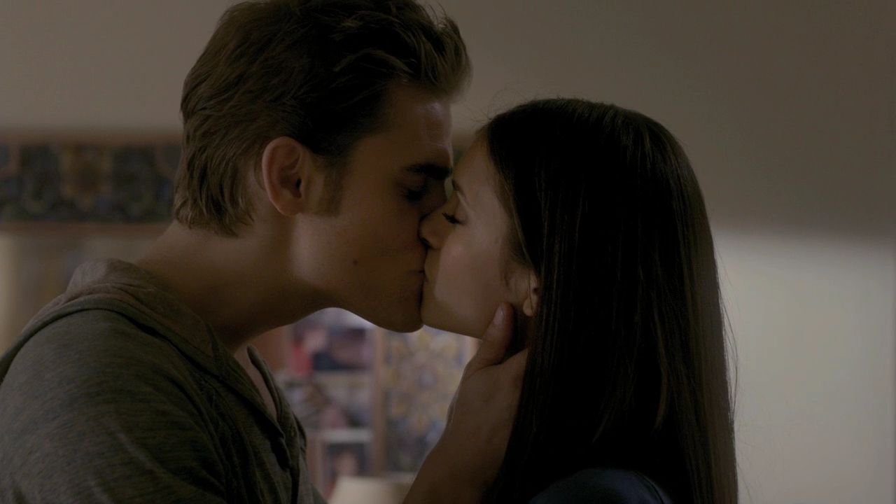 205VampireDiaries0210.jpg