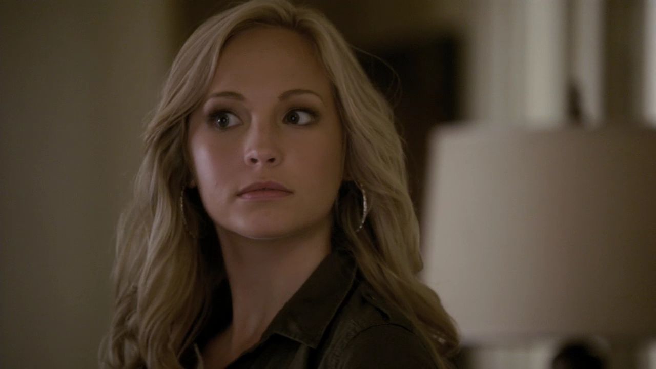 205VampireDiaries0247.jpg