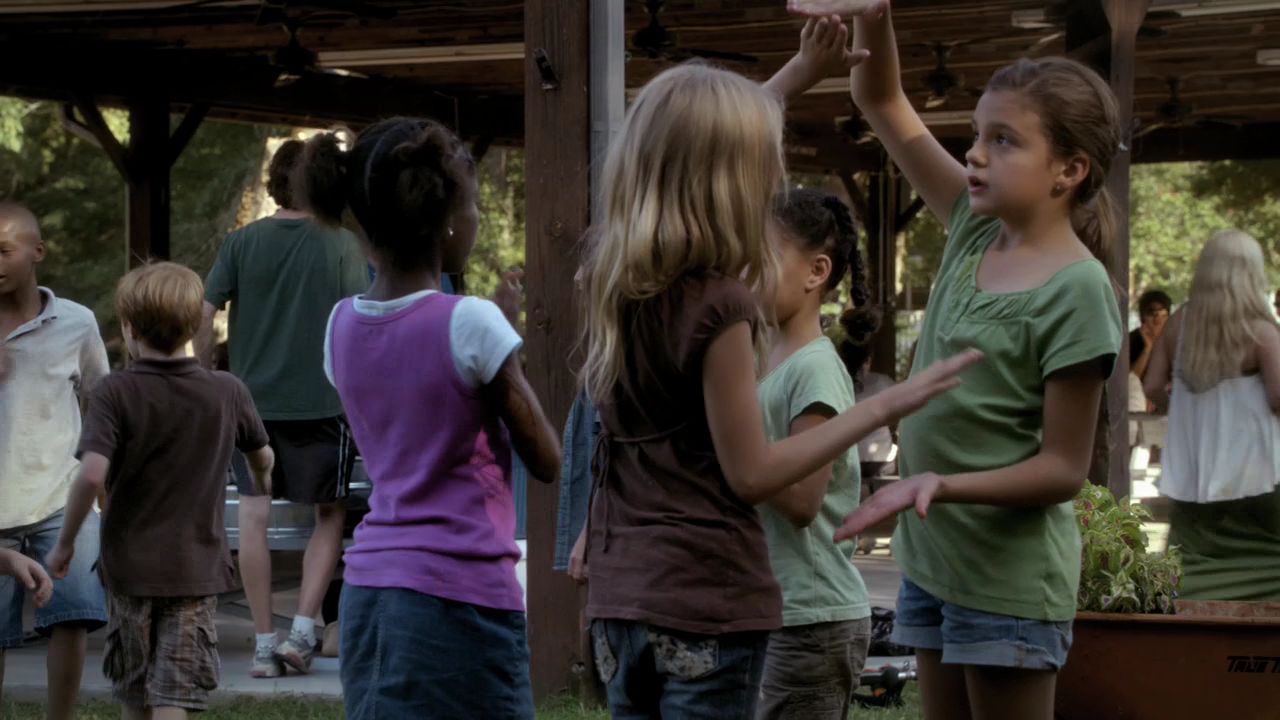 205VampireDiaries0270.jpg