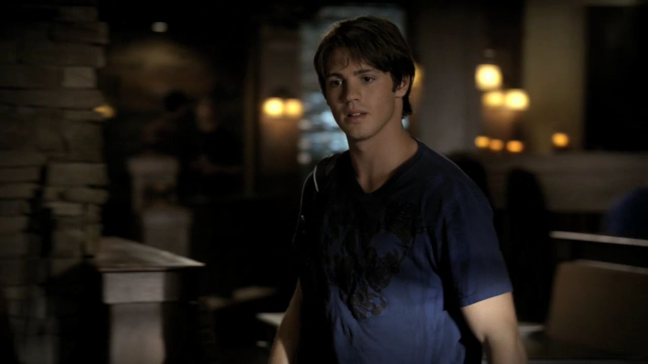 205VampireDiaries0383.jpg