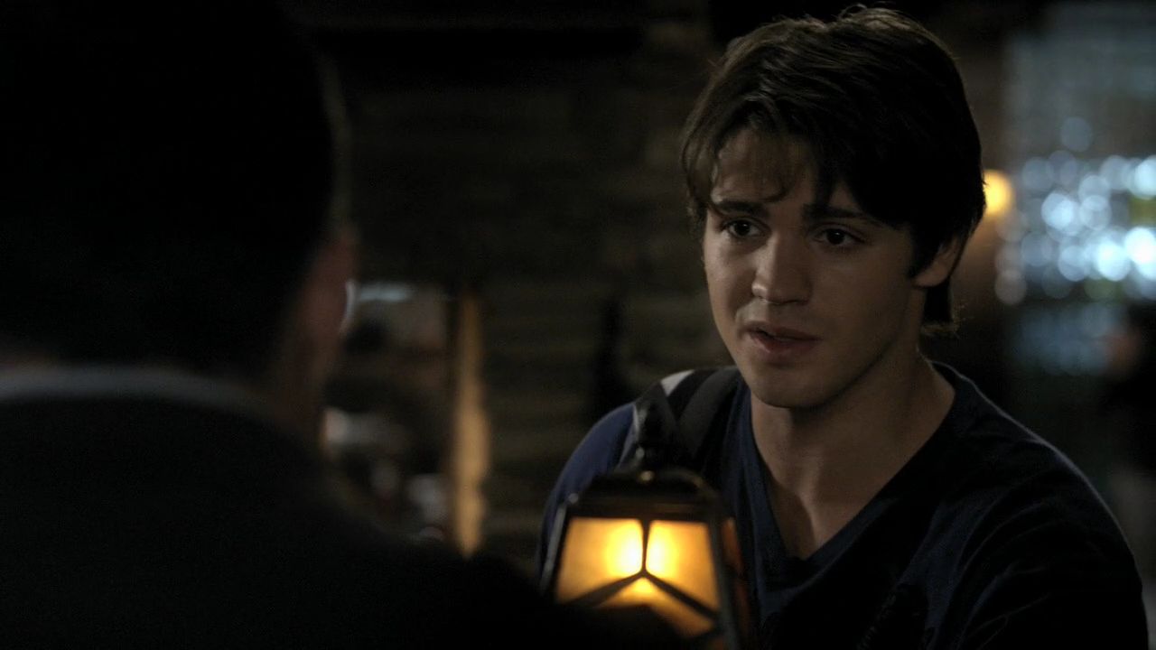 205VampireDiaries0386.jpg