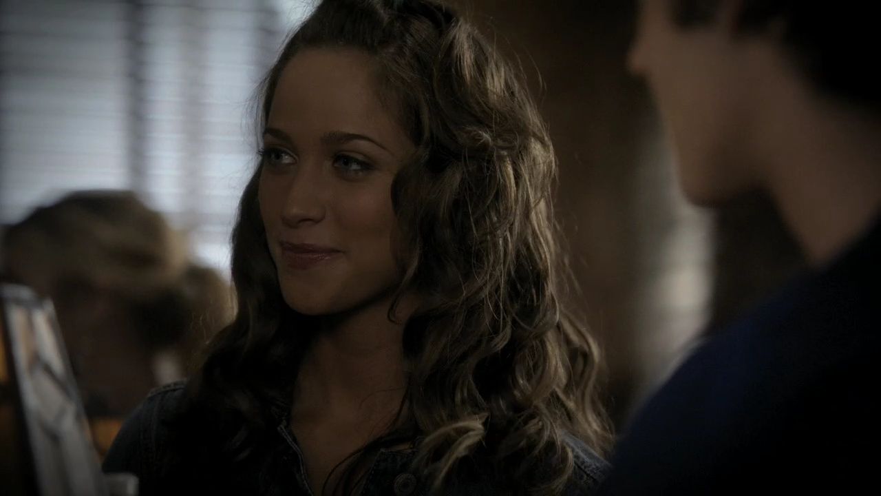 205VampireDiaries0415.jpg