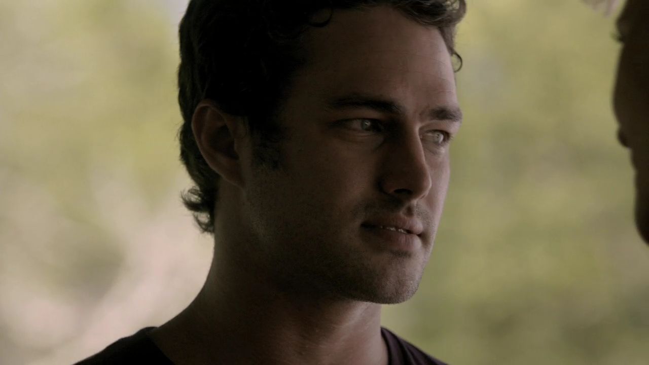 205VampireDiaries0450.jpg