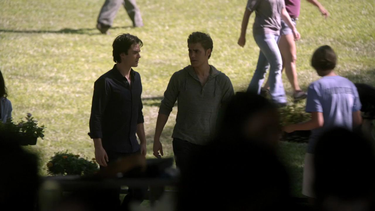 205VampireDiaries0474.jpg