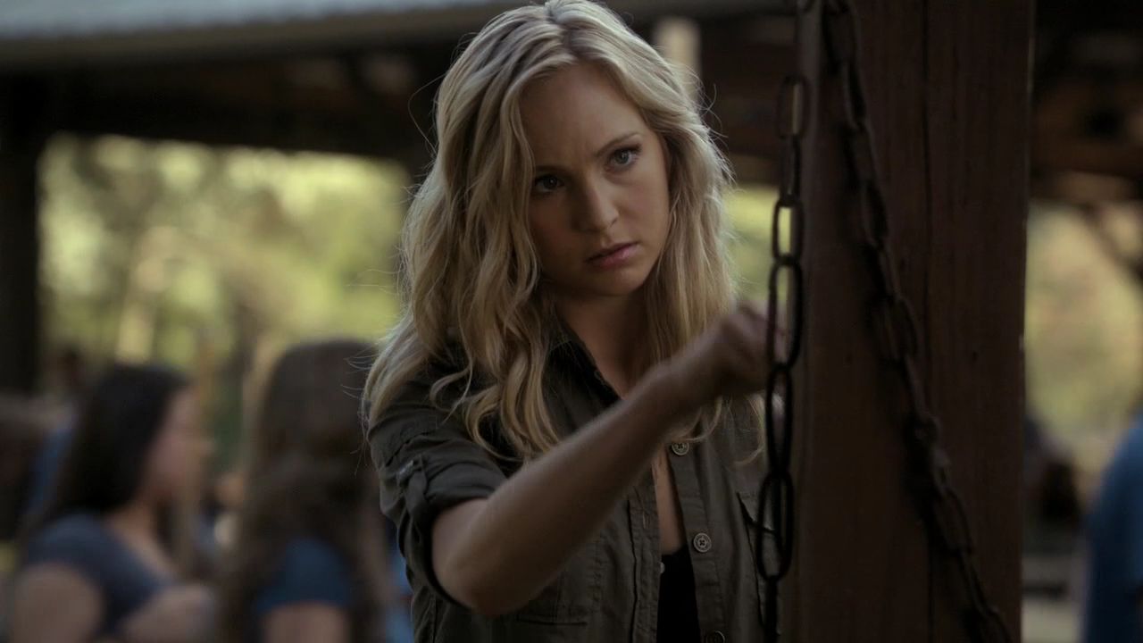 205VampireDiaries0495.jpg