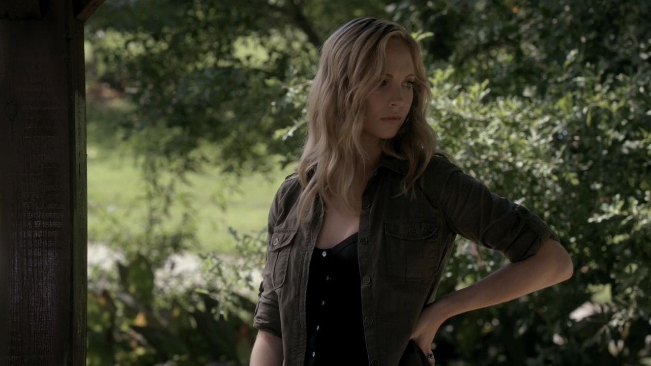 205VampireDiaries0570.jpg