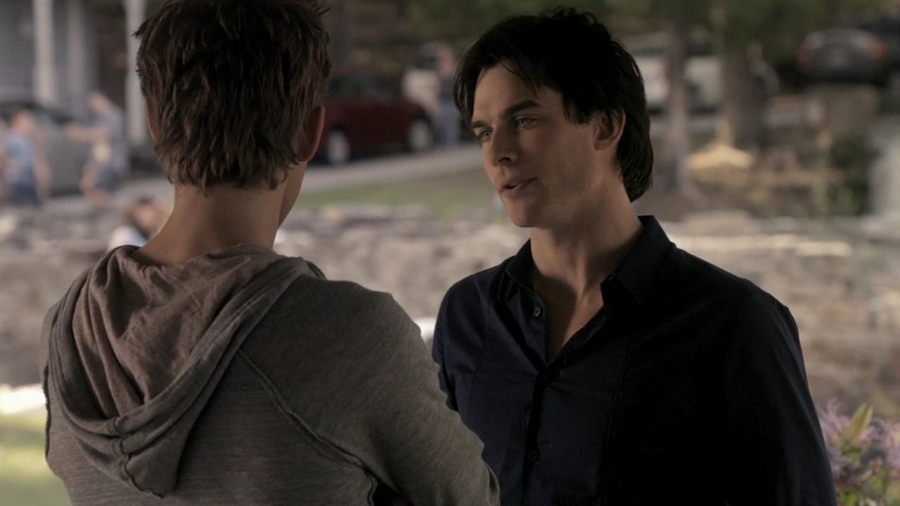 205VampireDiaries0750.jpg