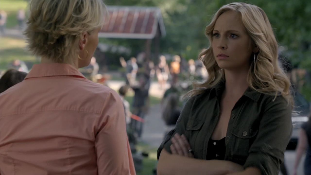 205VampireDiaries0820.jpg