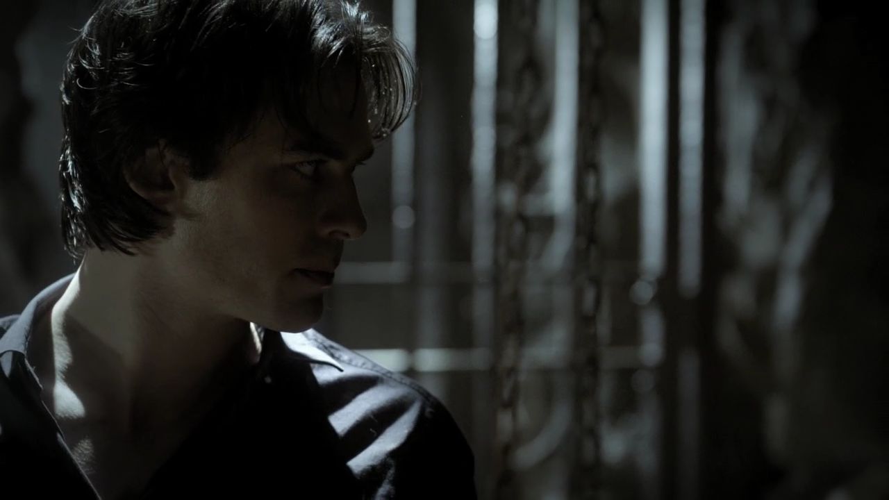 205VampireDiaries1209.jpg