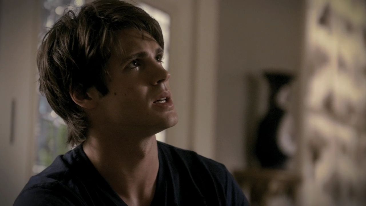 205VampireDiaries1319.jpg
