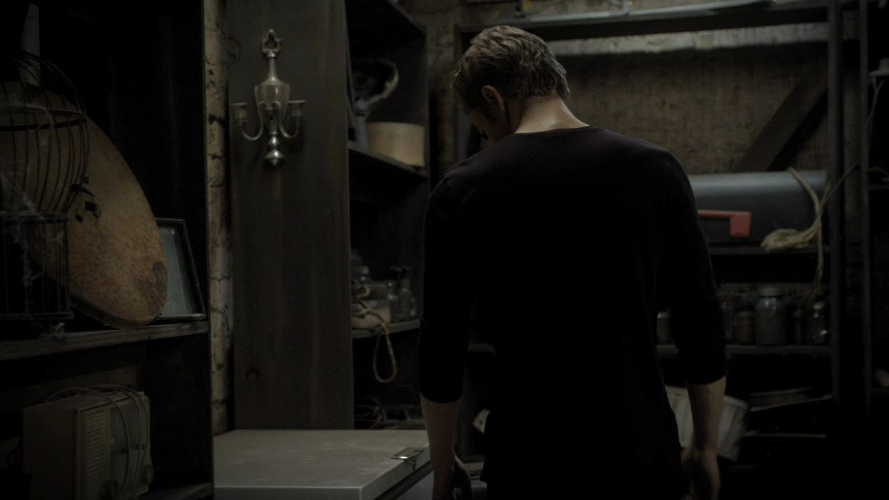 205VampireDiaries1382.jpg