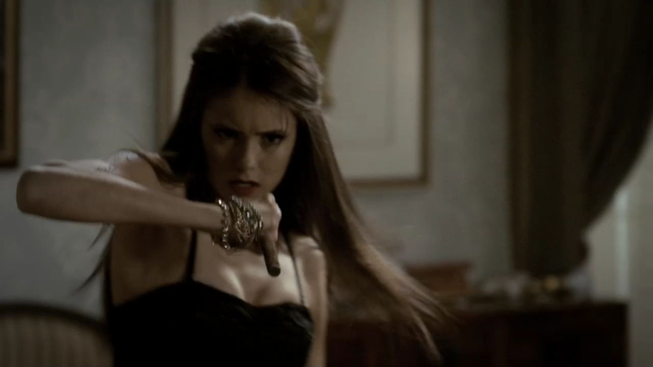207VampireDiaries1031.jpg