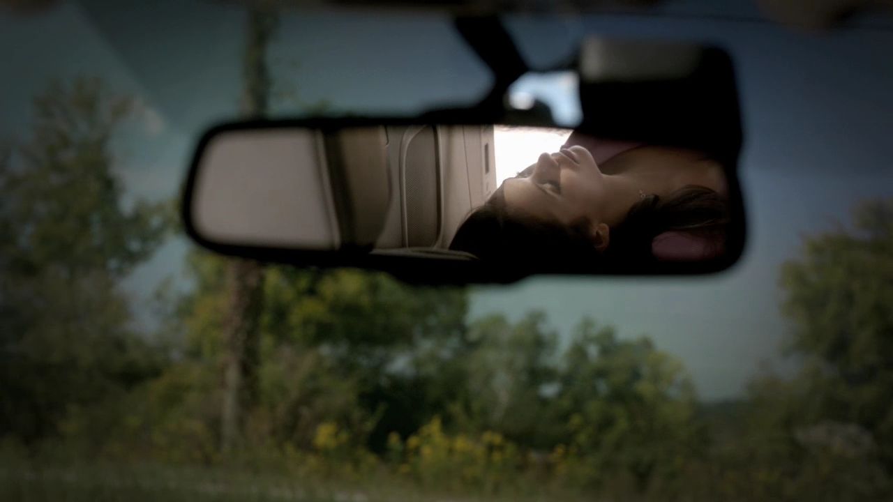 208VampireDiaries0026.jpg