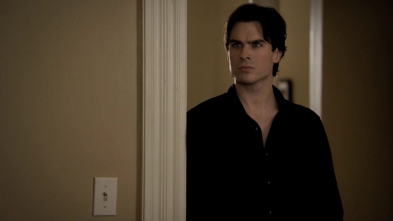 208VampireDiaries0070.jpg
