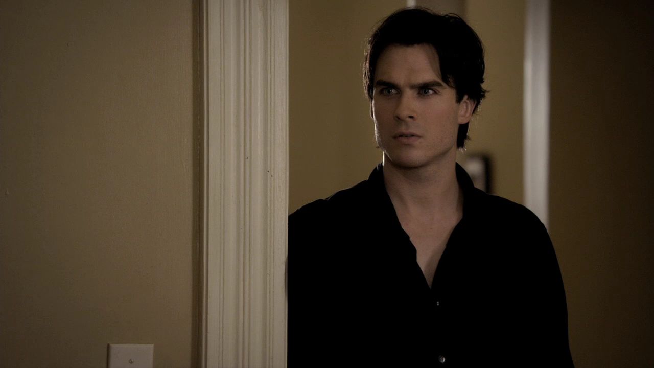 208VampireDiaries0081.jpg