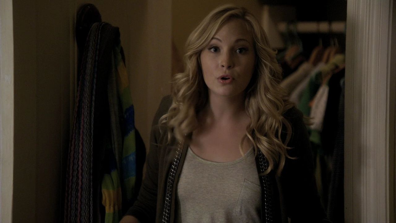 208VampireDiaries0090.jpg