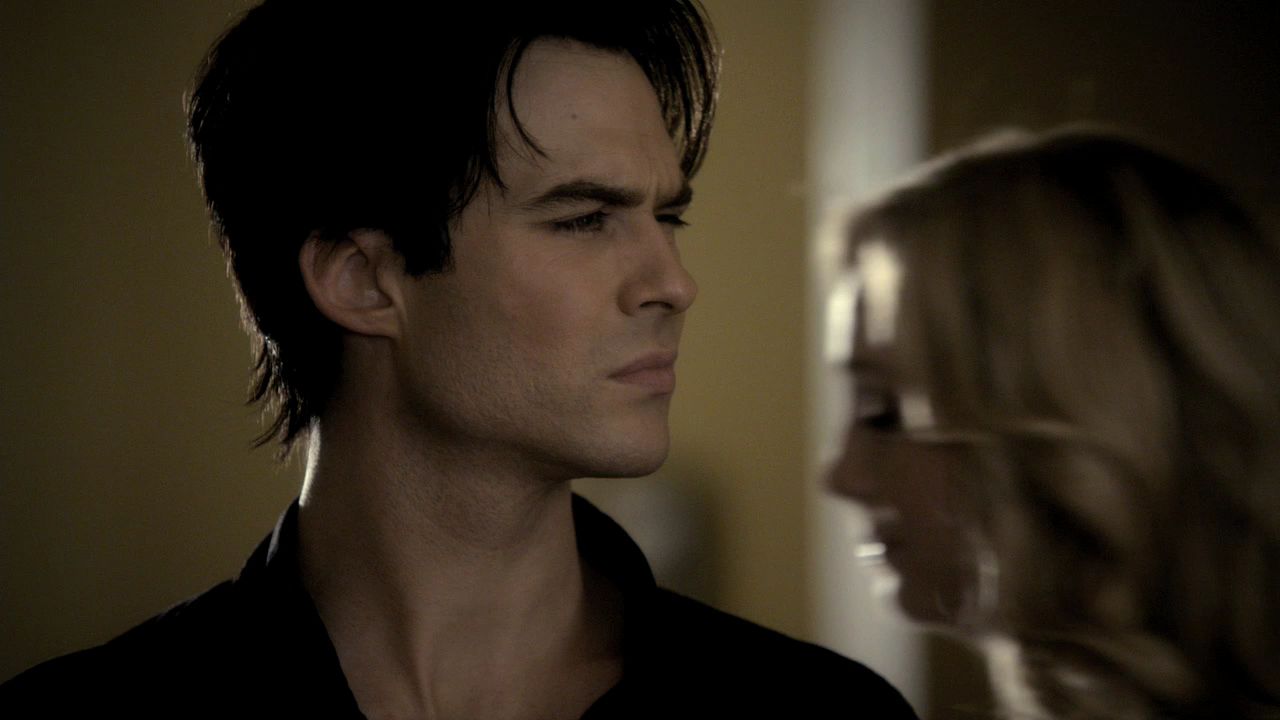 208VampireDiaries0120.jpg