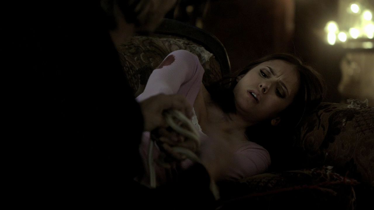 208VampireDiaries0242.jpg