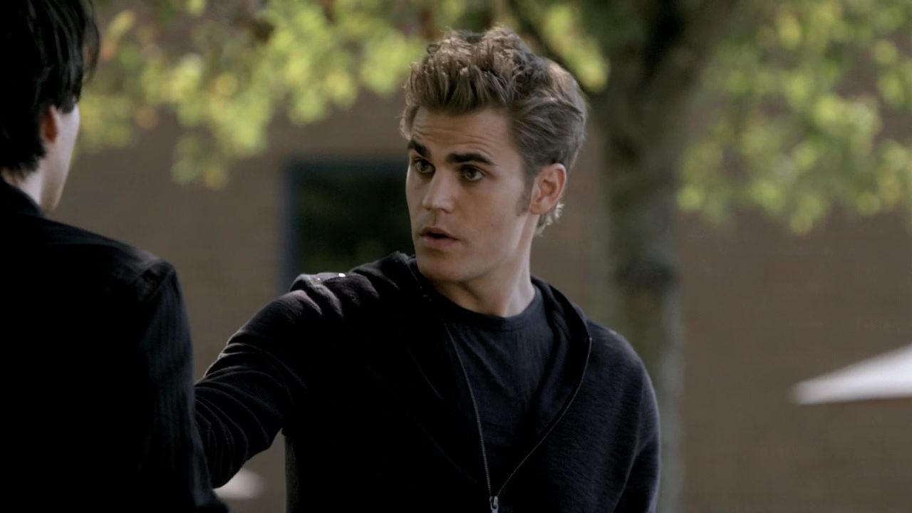 208VampireDiaries0307.jpg