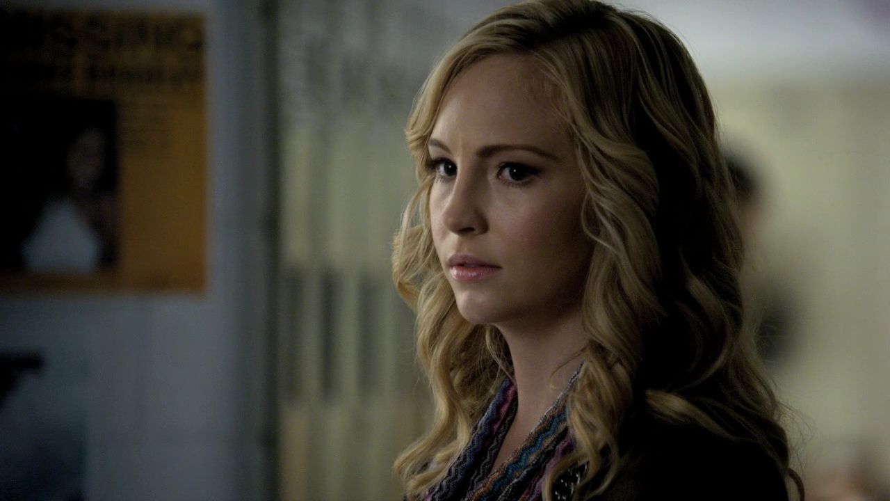 208VampireDiaries0323.jpg