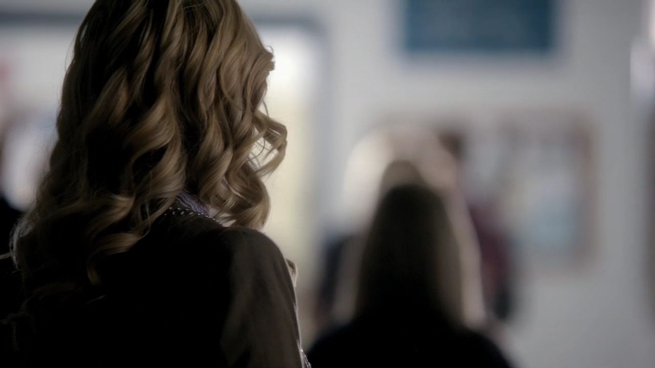 208VampireDiaries0325.jpg
