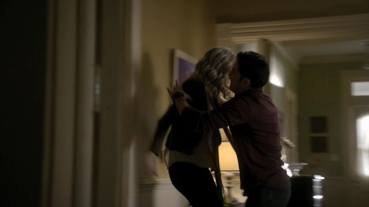 208VampireDiaries0856.jpg