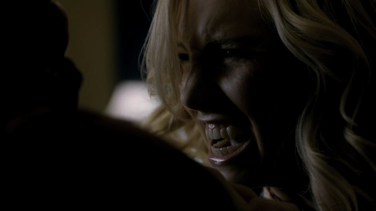 208VampireDiaries0874.jpg