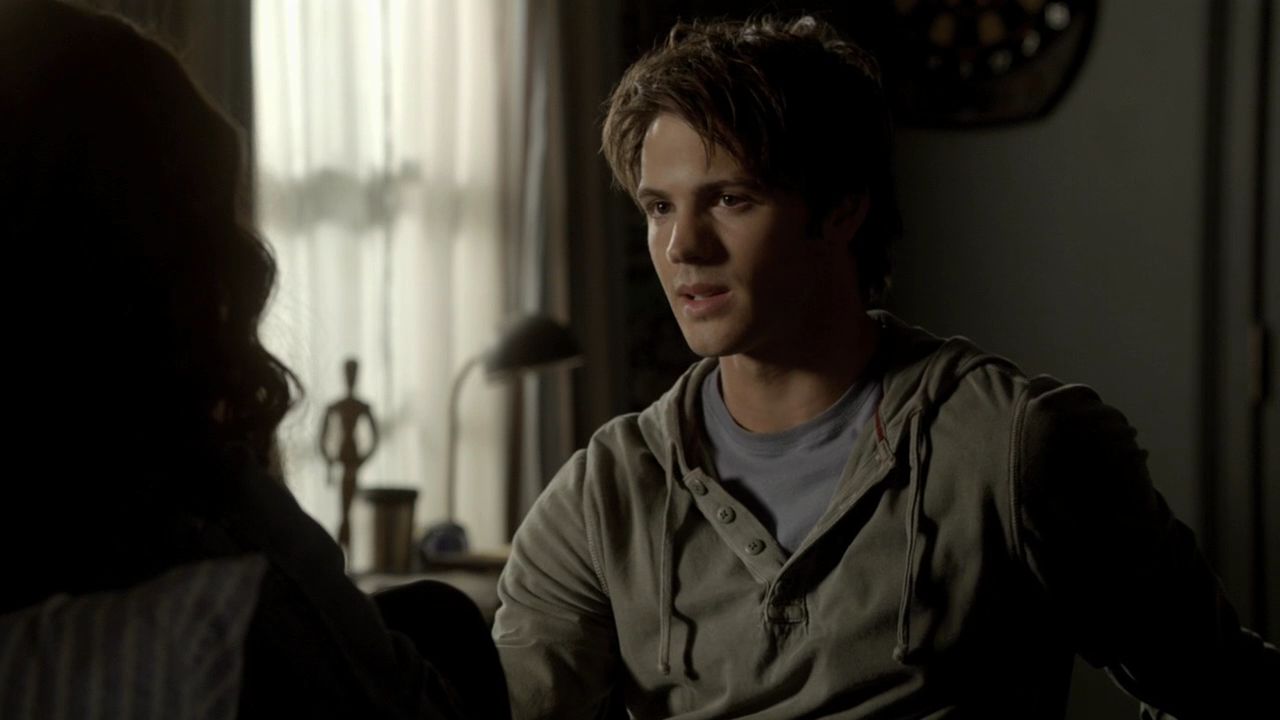 208VampireDiaries0959.jpg