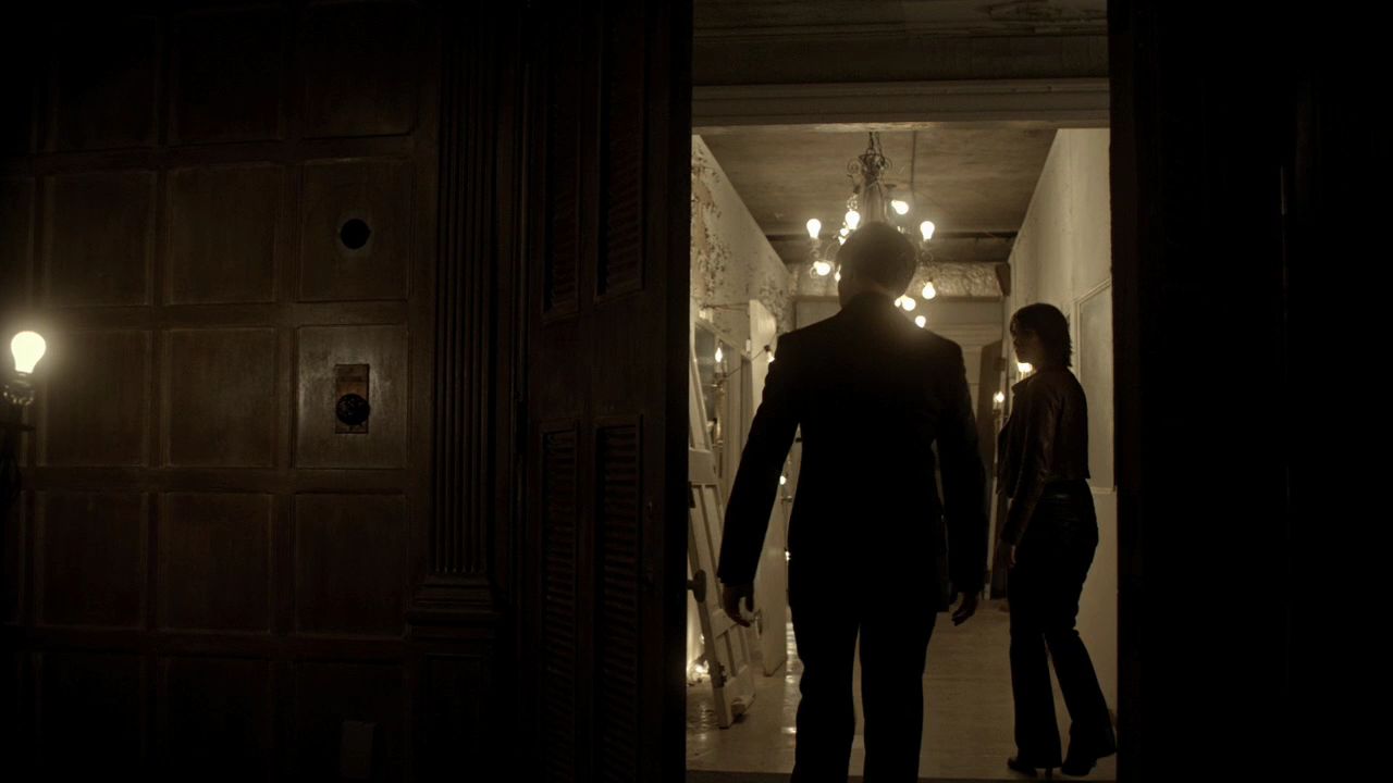 208VampireDiaries1215.jpg