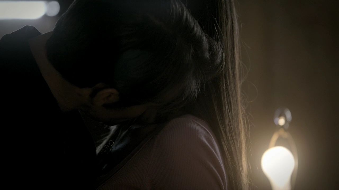 208VampireDiaries1236.jpg