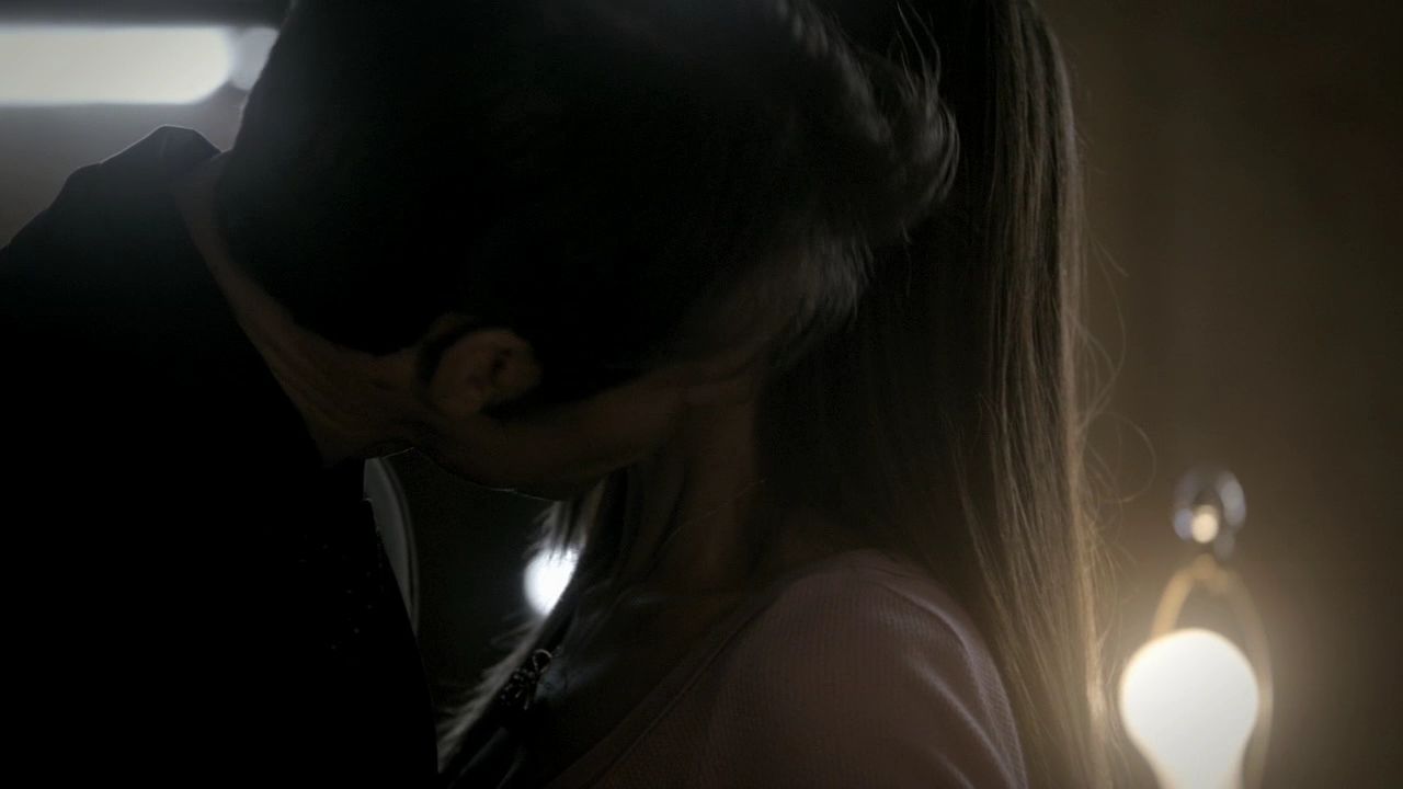 208VampireDiaries1237.jpg