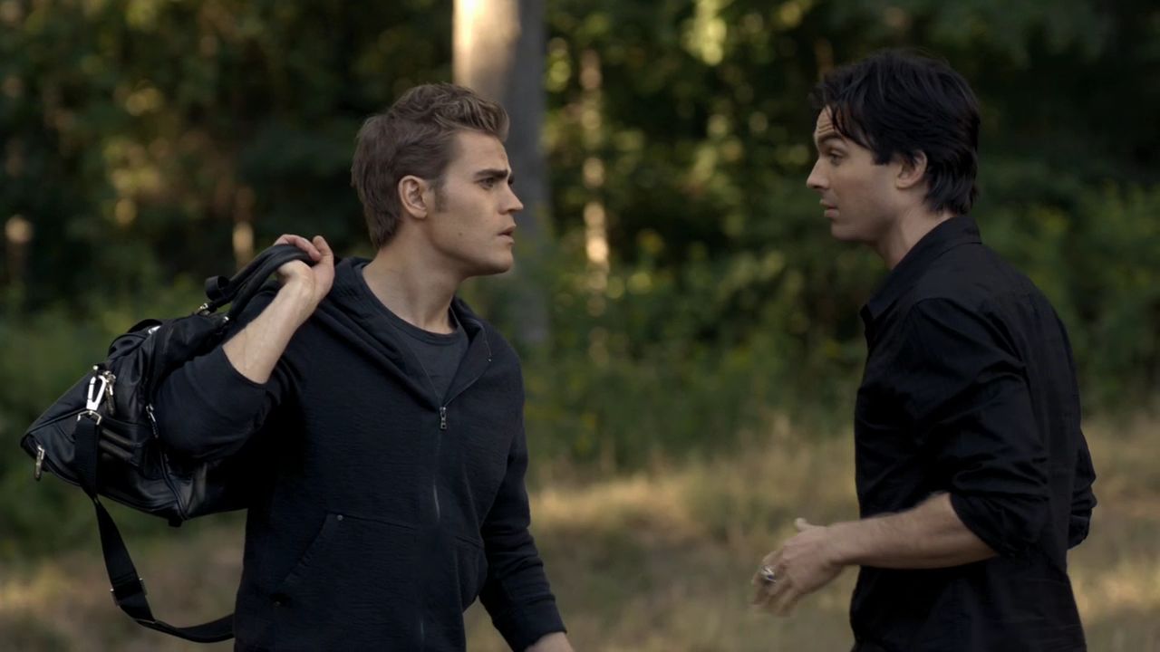208VampireDiaries1259.jpg