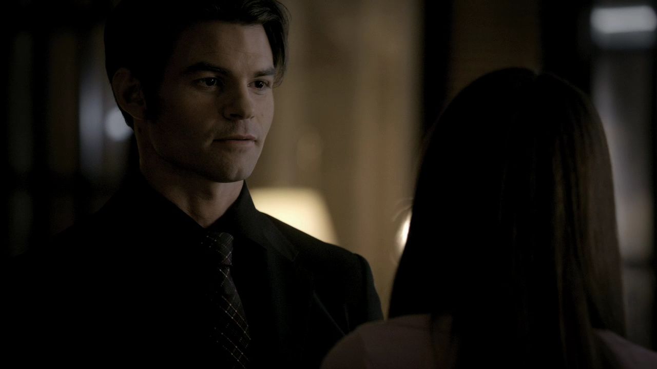 208VampireDiaries1284.jpg