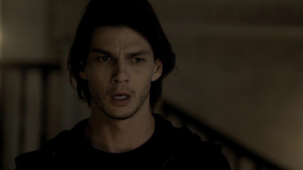 208VampireDiaries1293.jpg