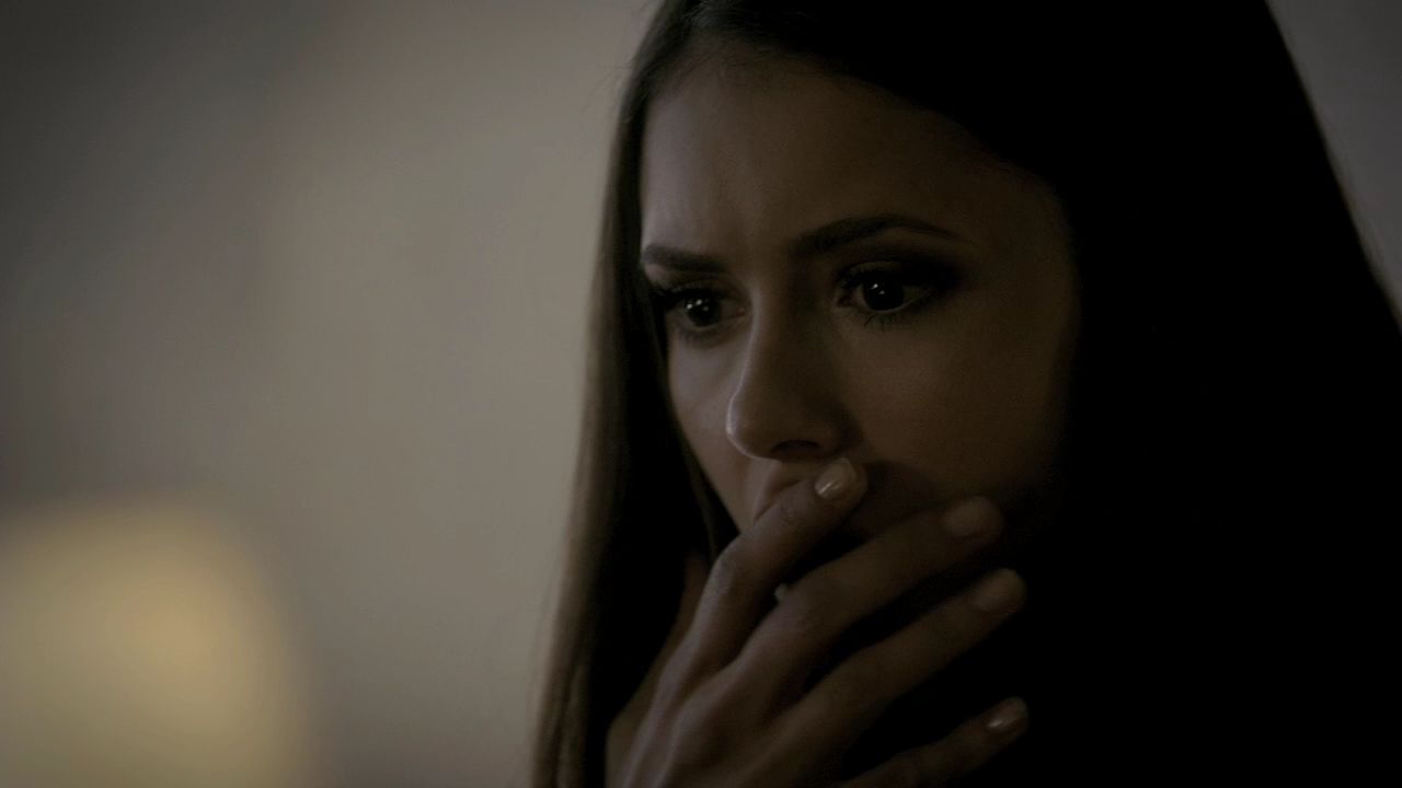 208VampireDiaries1325.jpg