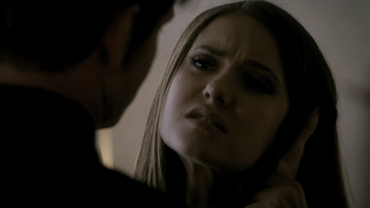 208VampireDiaries1374.jpg