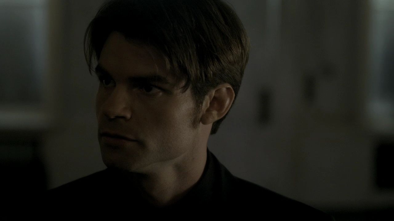 208VampireDiaries1417.jpg