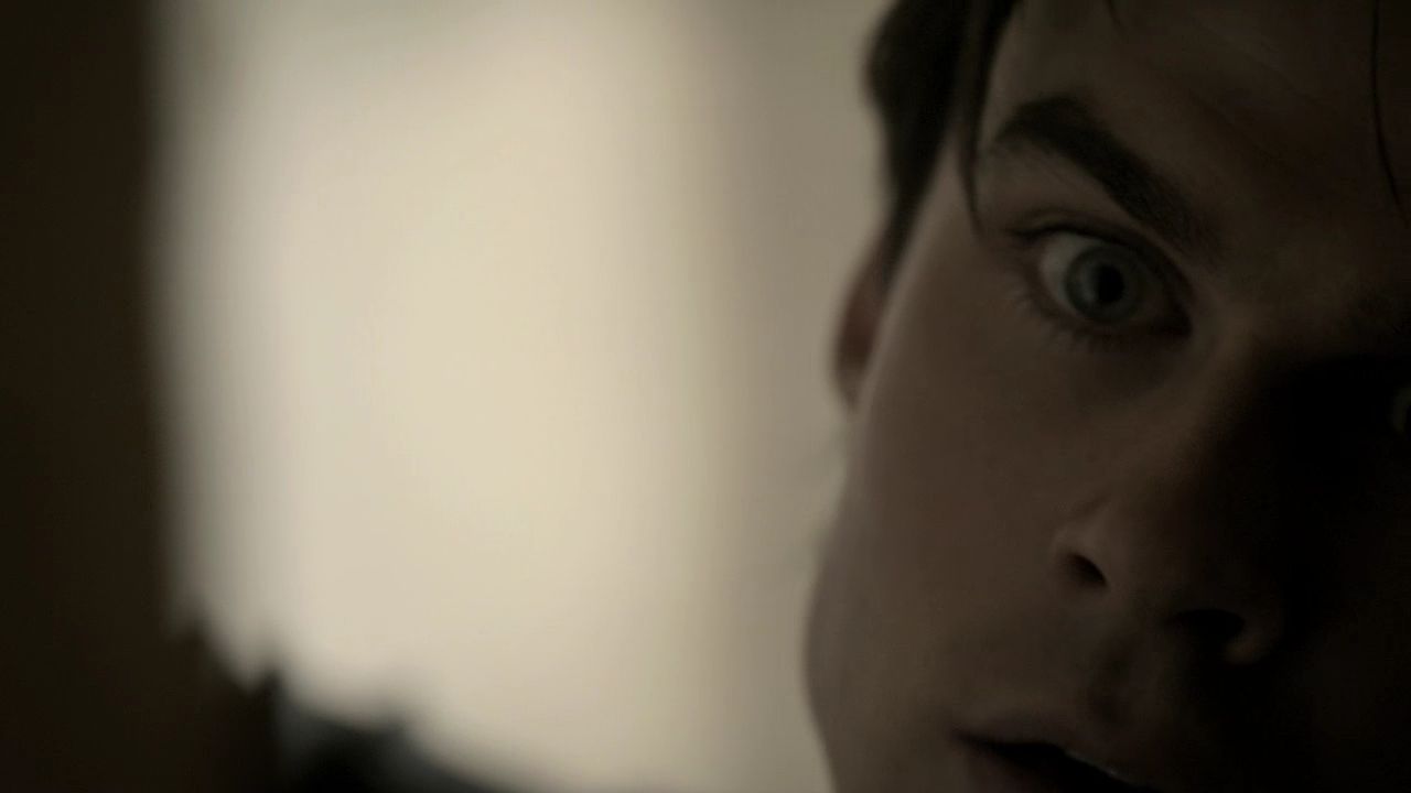 208VampireDiaries1453.jpg