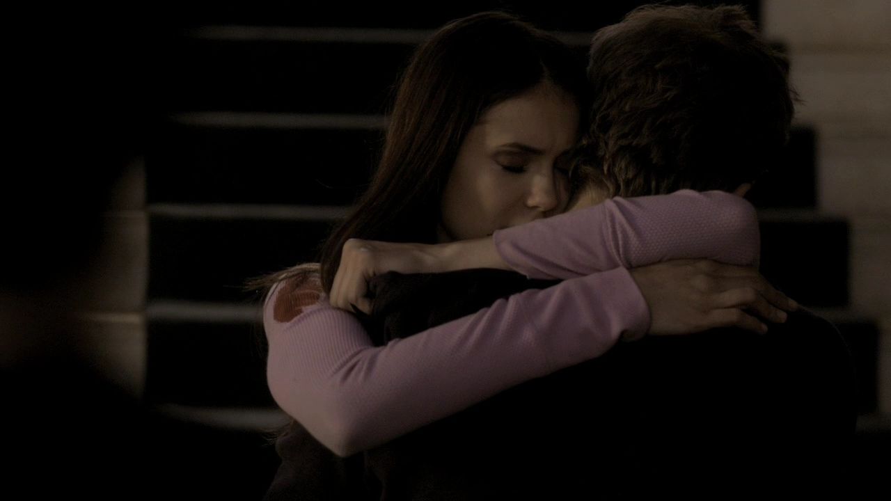 208VampireDiaries1535.jpg