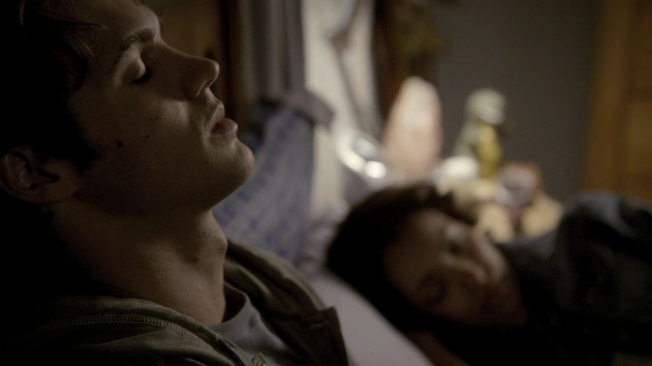 208VampireDiaries1540.jpg