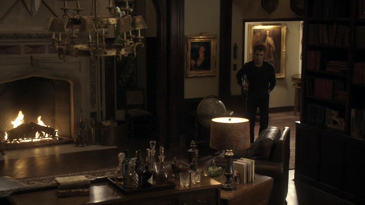208VampireDiaries1769.jpg